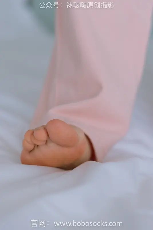 [BoBoSocks袜啵啵]NO.141 周周-运动鞋、白棉袜（自然穿脏）、裸足 19